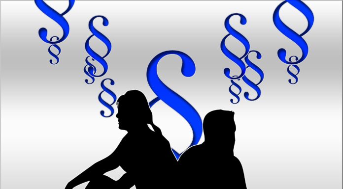 Paragraf tegn kommer fra to personer jura og advokater